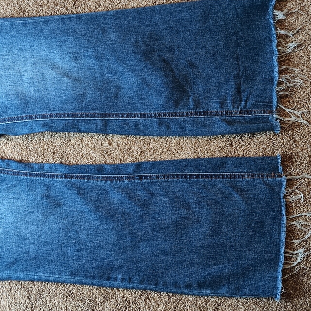 OAT New York Women's High Rise Flare Raw Hem Stretch Jeans Size 6 - Picture 8 of 14
